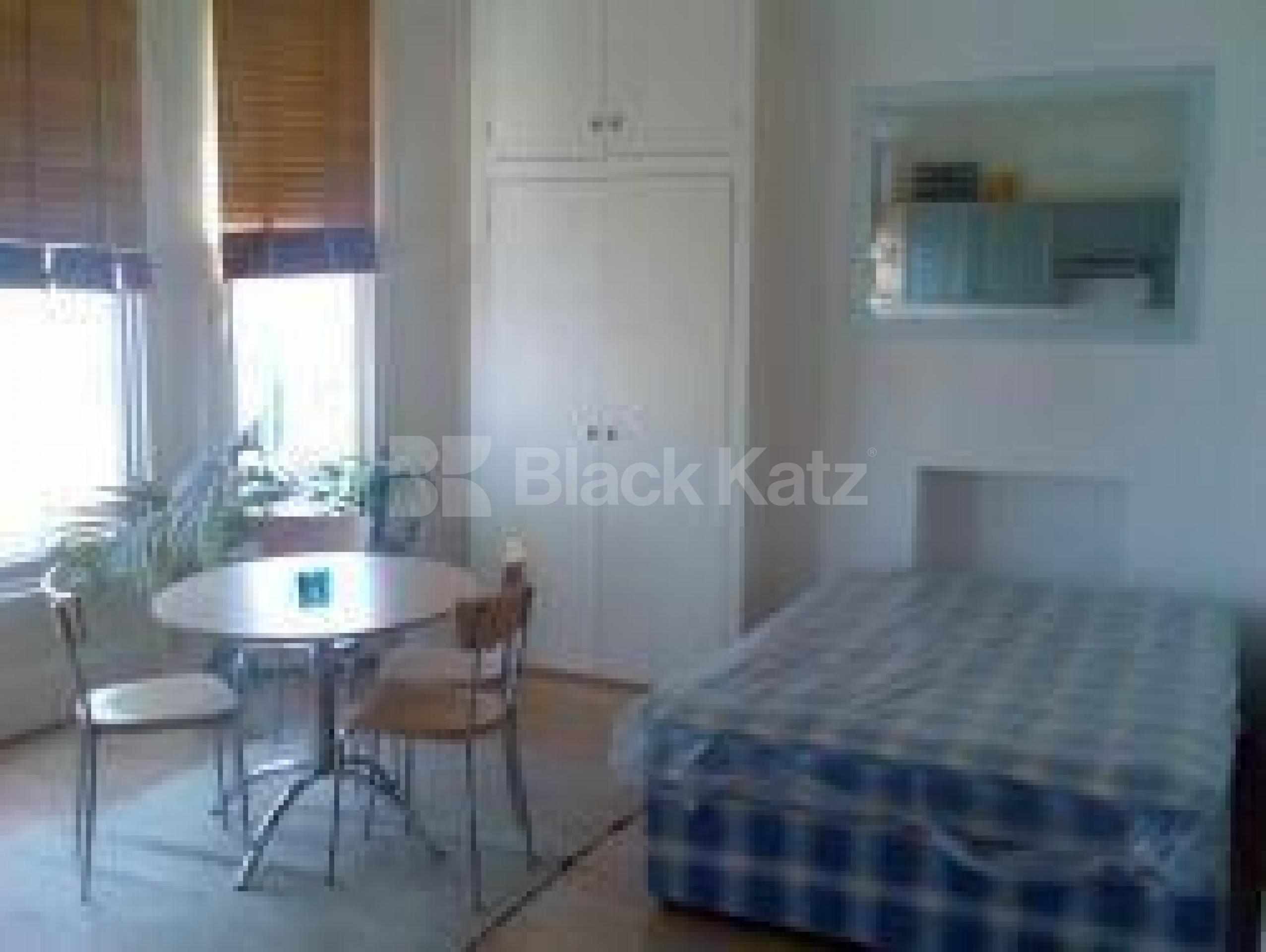 			Studio Apartment, 1 bath, 1 reception Flat			 Ladbroke Grove, LADBROKE GROVE W10 W10